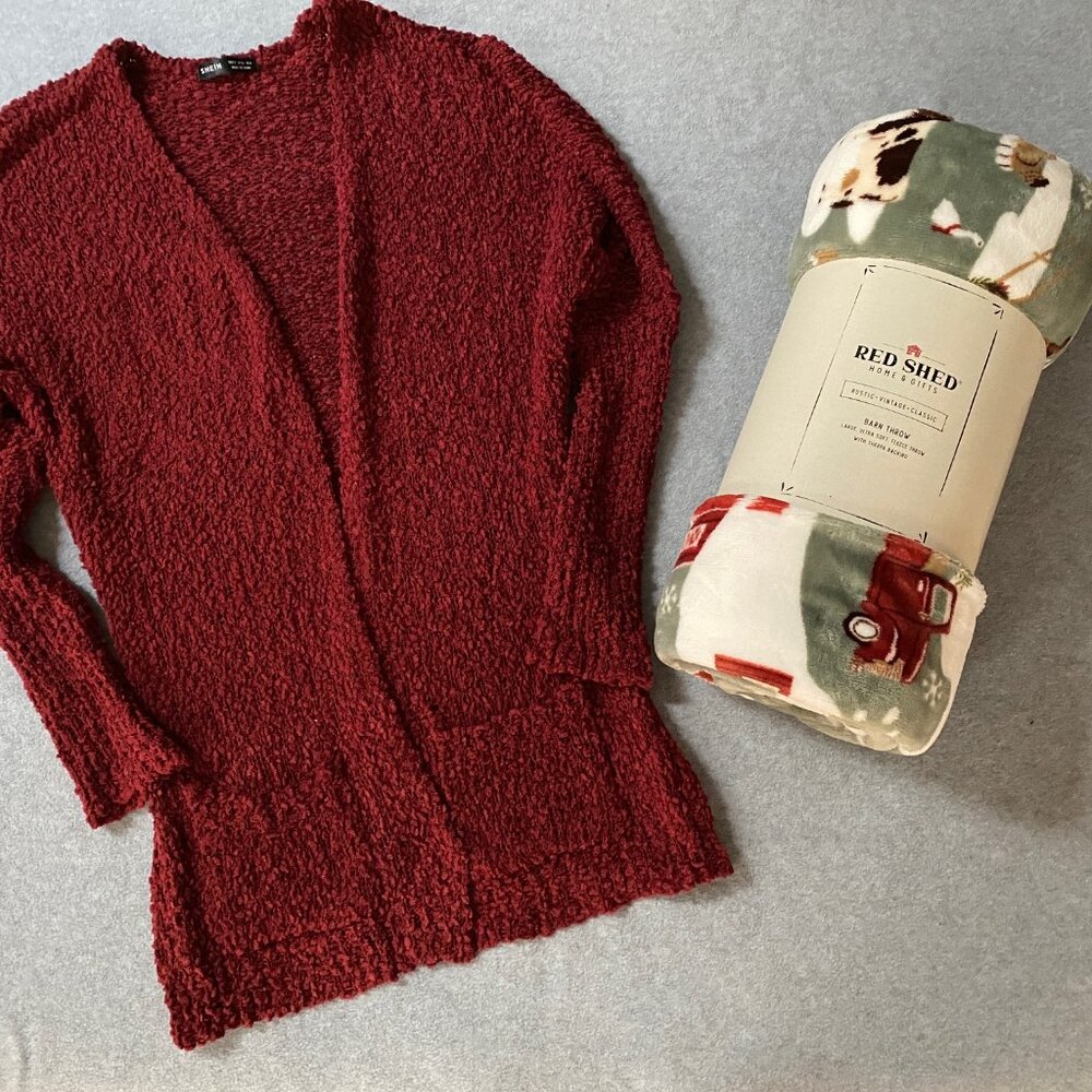 Red Shed Fleece  with Sherpa Blanket NEWBirthday Gi Red Cozy Sweater Size Medium